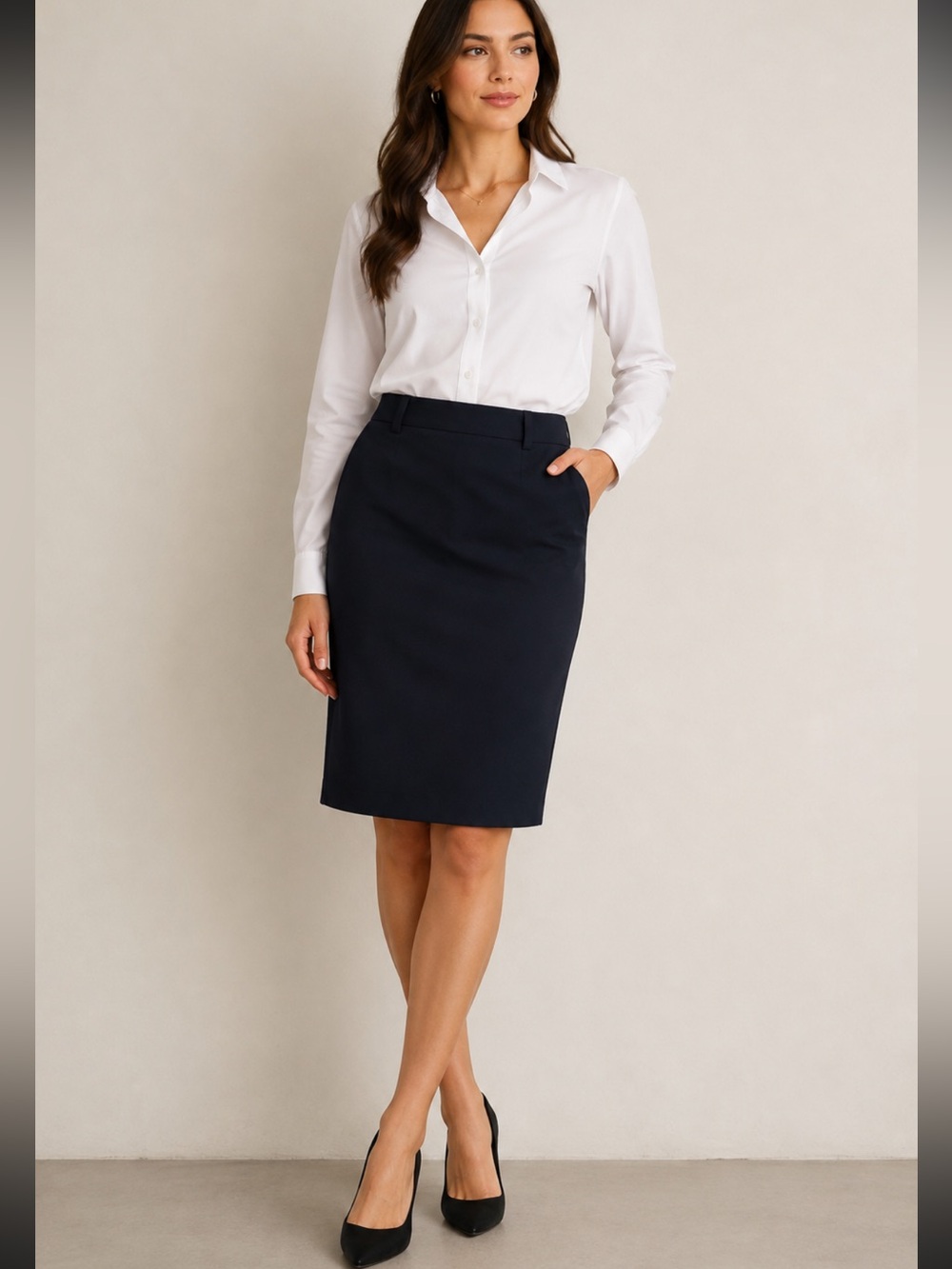 PRADA black pencil skirt side zipper size 46-S offic career, quite luxury